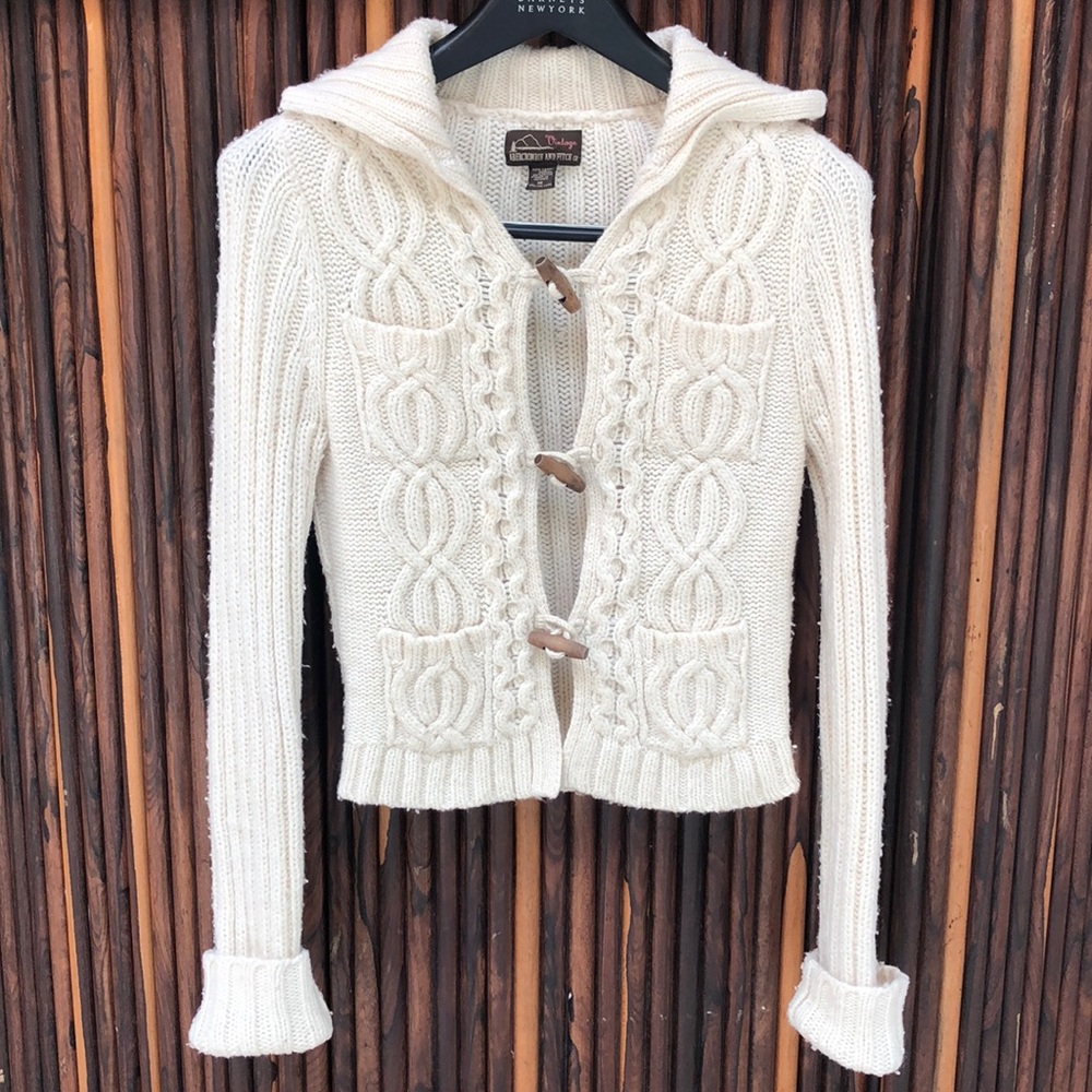 Vintage Abercrombie And Fitch Cream Sweater
